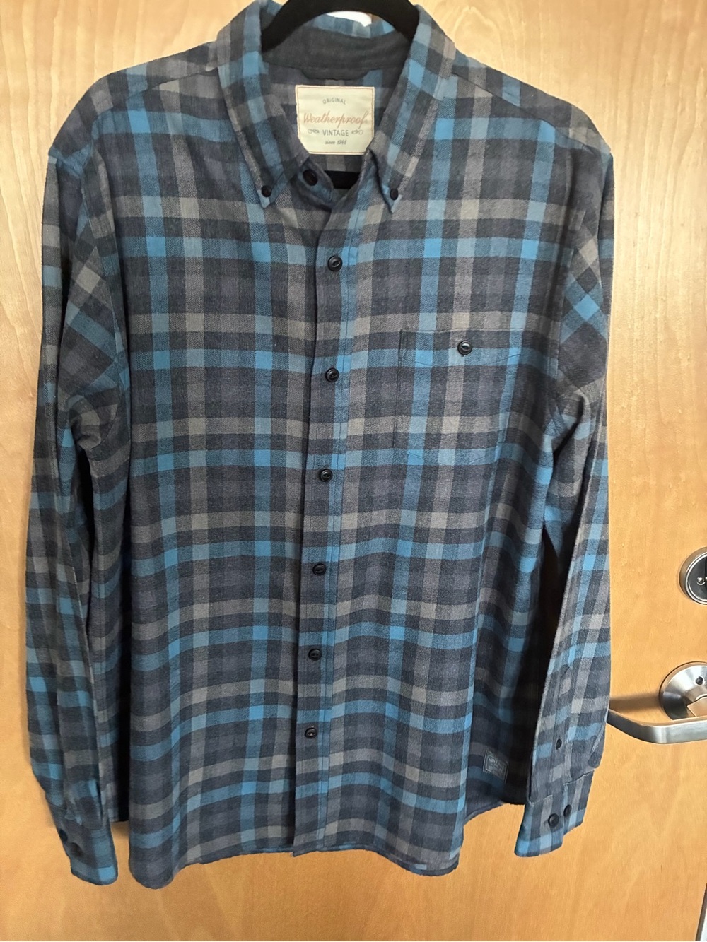 Original Weatherproof Vintage Blue Plaid brushed flannel Button-Down shirt. Lg